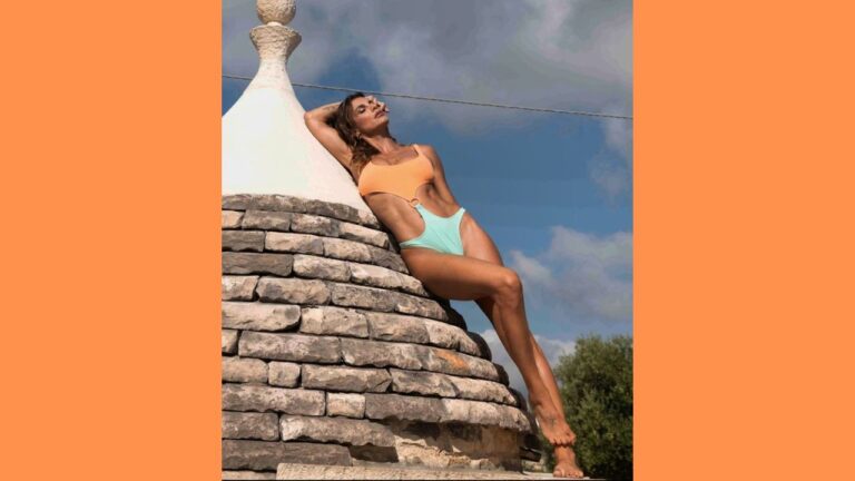 Elisabetta Canalis bikini